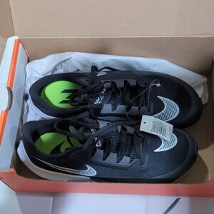 Nike air zoom rival fly 3 new in a box